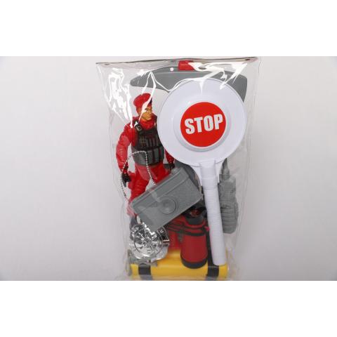 Игрушка военный